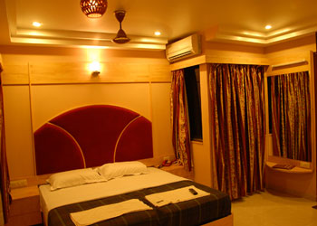 Hotel Empee , Nethaji Road, Madurai