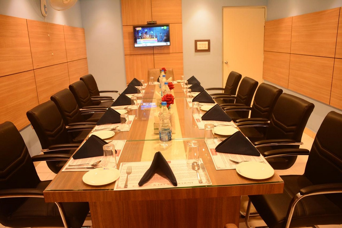 Kaniskha Board Room at Hotel Pushpak Kalpana Square for corporate meetings
